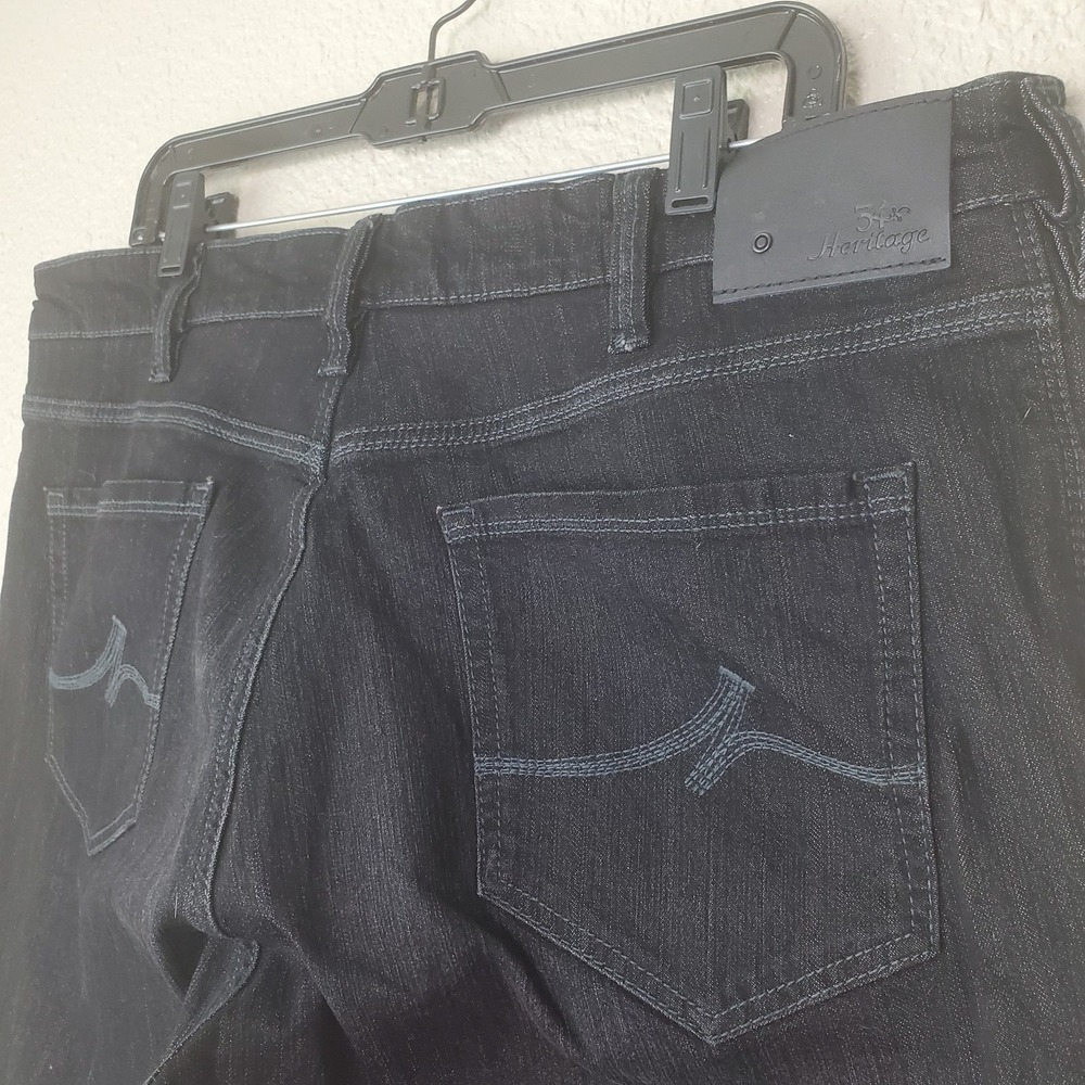 34 Heritage - Size 38/30 Relaxed Straight Black Jeans - Picture 9 of 13